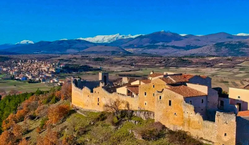 Camponeschi Castle, Italy